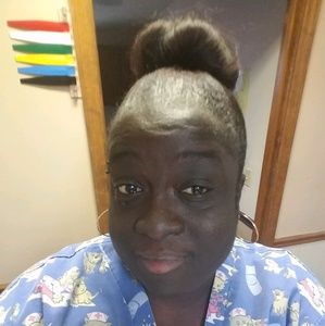 Meet your Posher, Simone